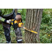 DEWALT DCCS672X1 - DEWALT 60V MAX* 18 in. 3.0Ah Brushless Cordless Chainsaw